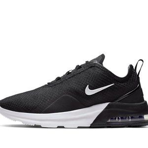 Nike Air Max Motion 2 Size 7